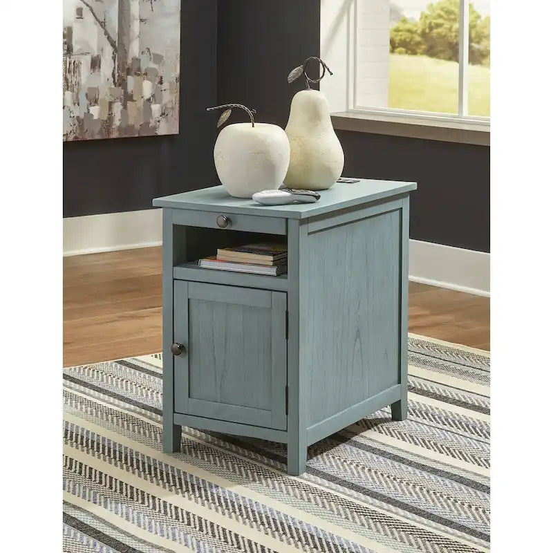 Chairside End Table - 16W x 24D x 24H