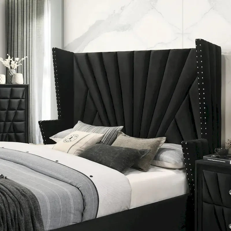 Traditional Fabric Upholstered Panel Bed