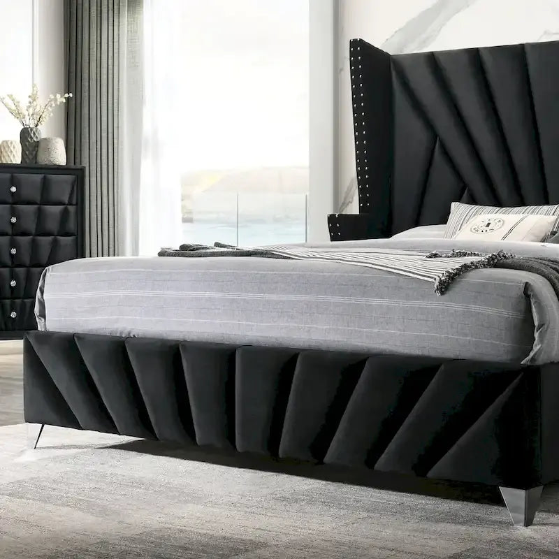 Traditional Fabric Upholstered Panel Bed